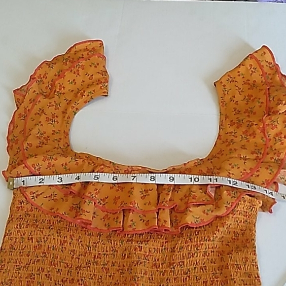 Sophia Vergara jeans Ruffles Elastic Smock crop top Size Medium - Picture 6 of 11